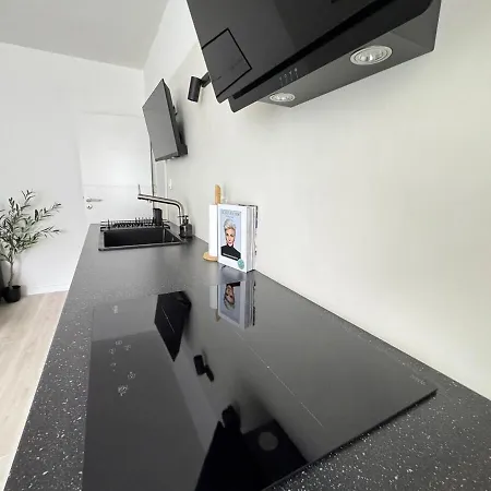 Summer Apartment *